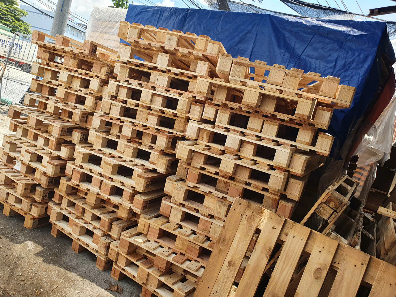 đóng pallet theo yêu cầu