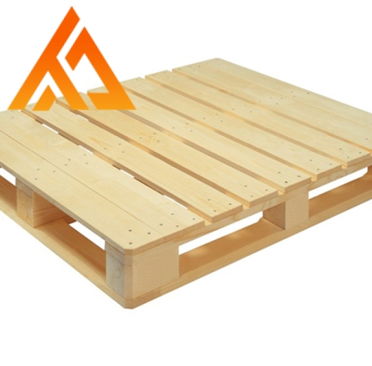 Pallet 4 Hướng Nâng Gỗ Thông